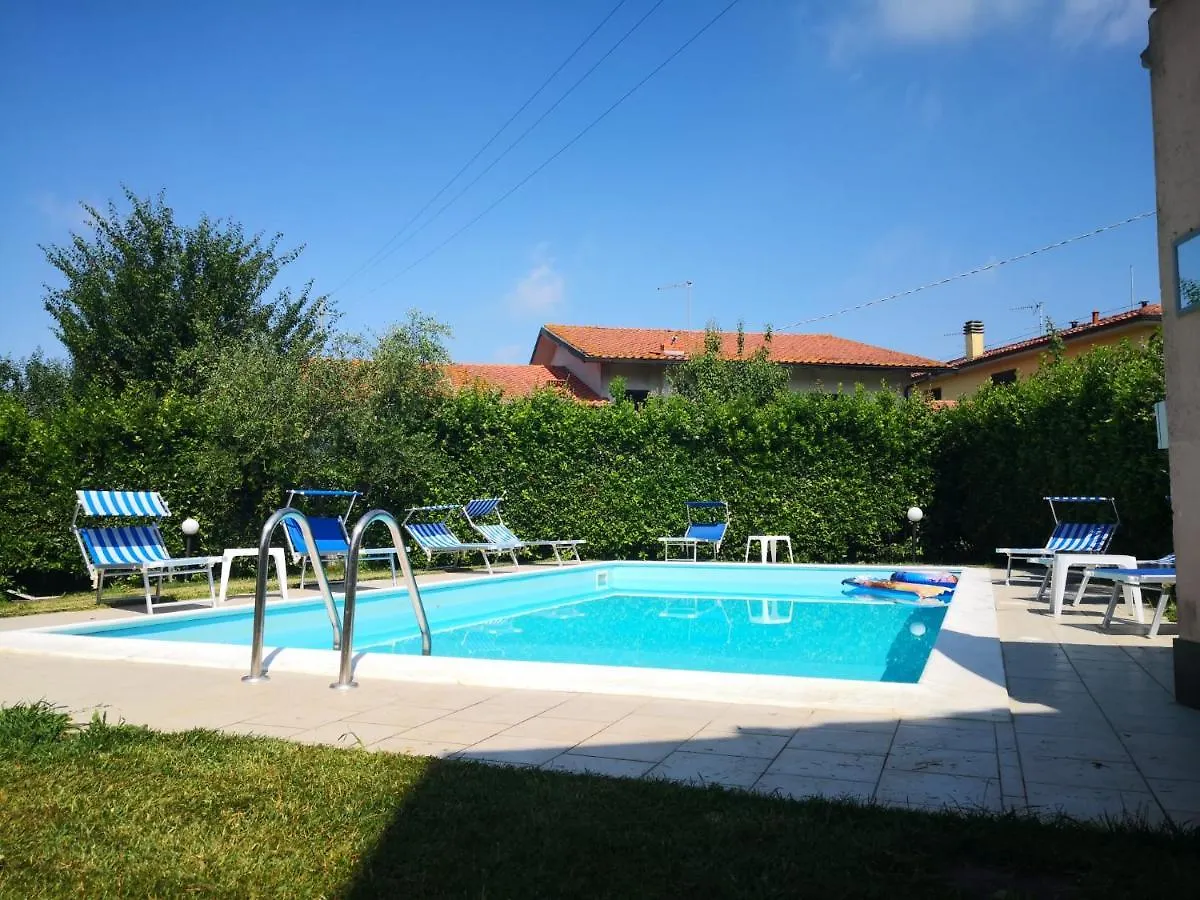 Villa Franco Orentano Italië