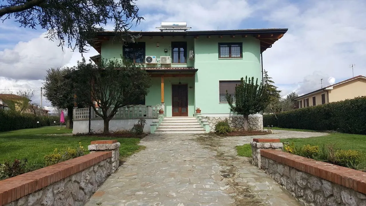 Villa Franco Orentano 0*,
