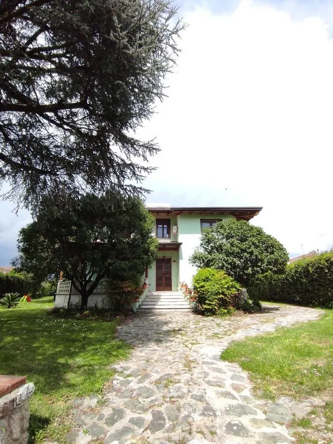 Дом отдыха Villa Franco Orentano Италия